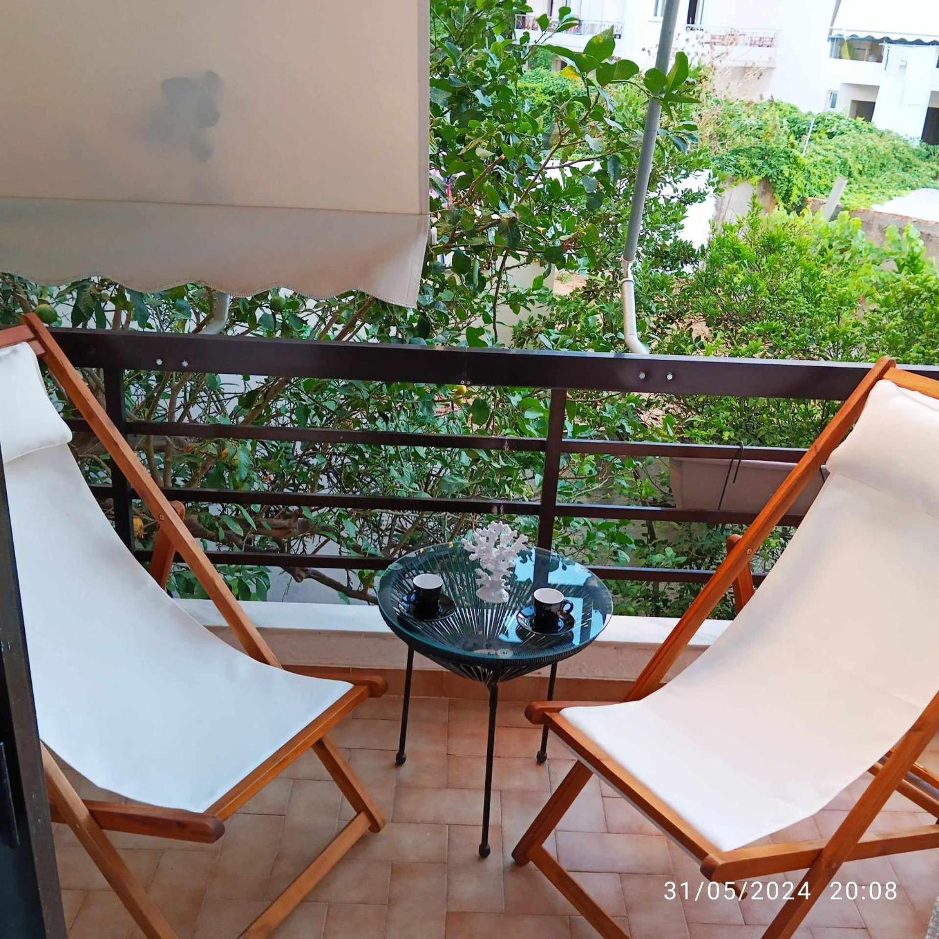 Good Life Apartment